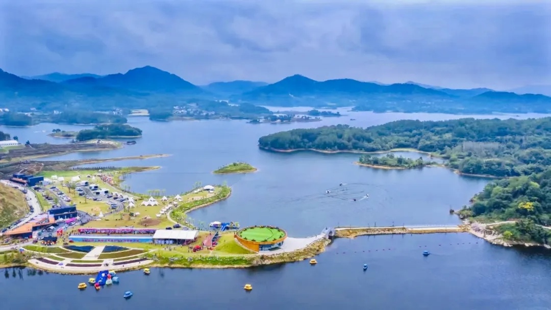 热辣春日 滚烫人生,今年“三八”国际妇女节,我们这样过!